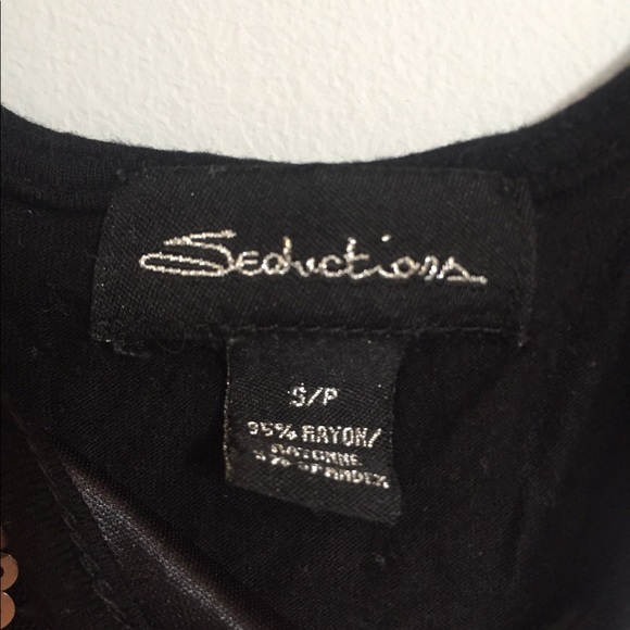 Black tank - Picture 2 of 2